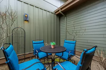 61649 Hosmer Lake Drive, Bend, OR 97702 - Photo 47