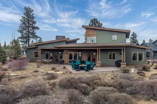 61649 Hosmer Lake Dr, Bend, OR 97702 - Photo 65