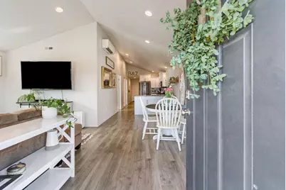 3234 NW 9th Lane, Redmond, OR 97756 - Photo 3