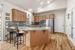 1245 SW Tanner Ct, Bend, OR 97702 - Photo 9