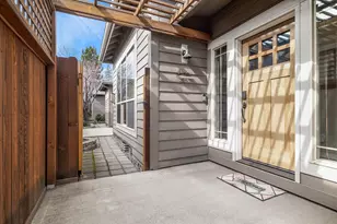 1245 SW Tanner Ct, Bend, OR 97702 - Photo 3