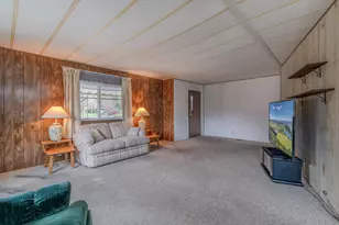 315 W Evans Creek, Rogue River, OR 97537 - Photo 5