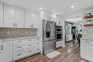 2374 Fairfield Dr, Medford, OR 97504 - Photo 15