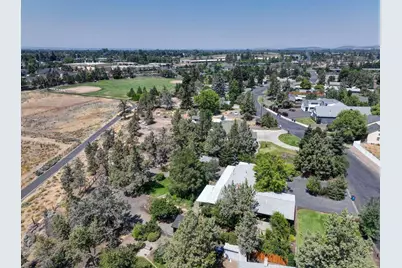 1199 SW Canyon Drive, Redmond, OR 97756 - Photo 59