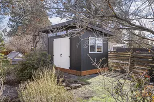 1199 SW Canyon Dr, Redmond, OR 97756 - Photo 41