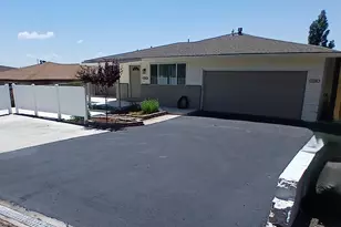 1752 & 1754 Kimberly Dr, Klamath Falls, OR 97603 - Photo 5