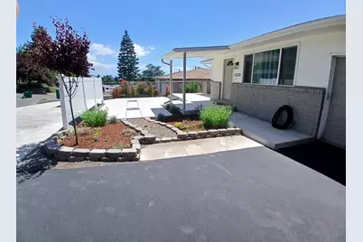 1752 Kimberly Drive #1752&1754, Klamath Falls, OR 97603 - Photo 1