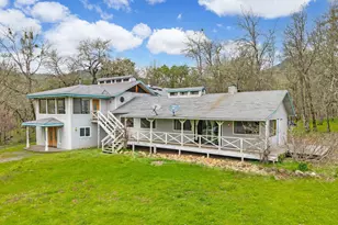 13645 E Evans Creek Rd, Rogue River, OR 97537 - Photo 1