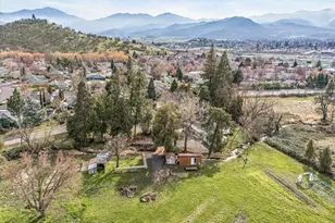 4127 Fern Valley Rd, Phoenix, OR 97535 - Photo 57