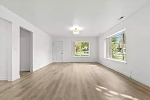 4127 Fern Valley Rd, Phoenix, OR 97535 - Photo 11