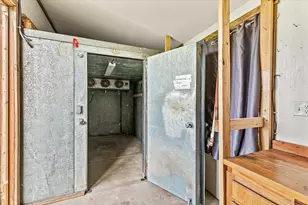 4127 Fern Valley Rd, Phoenix, OR 97535 - Photo 47