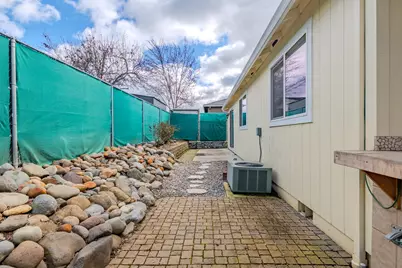 2335 New Haven Drive, Central Point, OR 97502 - Photo 27