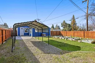 325 W Barnett Rd, Medford, OR 97501 - Photo 25