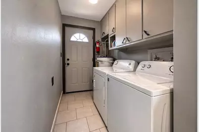 325 W Barnett Road, Medford, OR 97501 - Photo 21