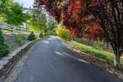 1260 Pinecrest Drive, Grants Pass, OR 97526 - Photo 37