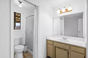 3208 Burton Dr, Medford, OR 97504 - Photo 19