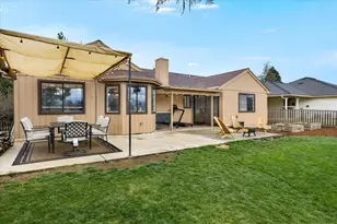 3208 Burton Dr, Medford, OR 97504 - Photo 27