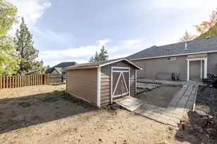 940 NE Purcell Blvd, Bend, OR 97701 - Photo 9