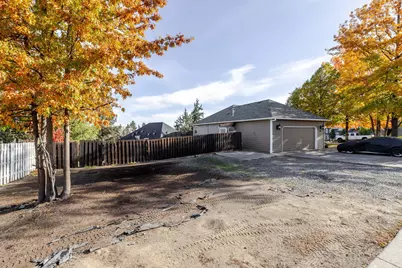 940 NE Purcell Boulevard, Bend, OR 97701 - Photo 7