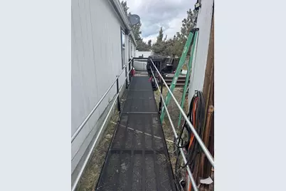 8685 Sisters View Place, Terrebonne, OR 97760 - Photo 27