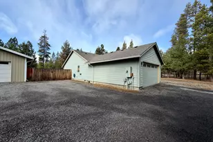 52495 Lost Ponderosa Rd, La Pine, OR 97739 - Photo 5