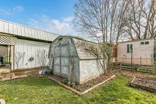 6901 Old Stage Rd, Central Point, OR 97502 - Photo 15