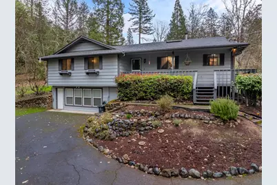 207 Crossbow Lane, Grants Pass, OR 97526 - Photo 1