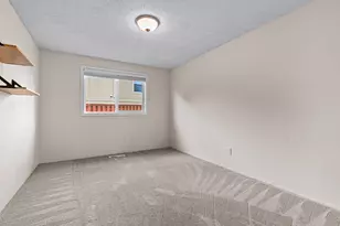 2854 Yvonne Rd, Medford, OR 97504 - Photo 23