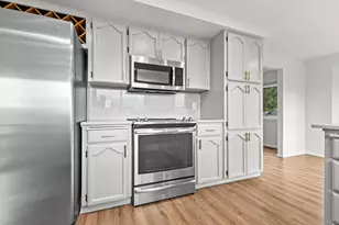 2854 Yvonne Rd, Medford, OR 97504 - Photo 7