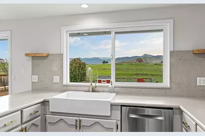 2854 Yvonne Road, Medford, OR 97504 - Photo 13