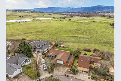 2854 Yvonne Road, Medford, OR 97504 - Photo 51