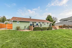 2854 Yvonne Rd, Medford, OR 97504 - Photo 31