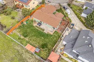 2854 Yvonne Rd, Medford, OR 97504 - Photo 45