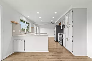 2854 Yvonne Rd, Medford, OR 97504 - Photo 15