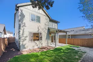 61177 SE Wagyu Dr, Bend, OR 97702 - Photo 5