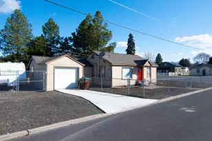 398 SE Court St, Prineville, OR 97754 - Photo 23