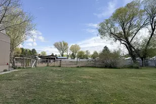 972 S Main St, Prineville, OR 97754 - Photo 27