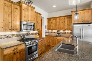 18667 Coffee Ct, Bend, OR 97702 - Photo 15