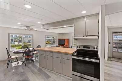 281 Lakeview Drive, Grants Pass, OR 97526 - Photo 9