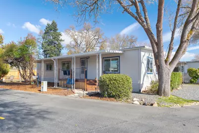 281 Lakeview Drive, Grants Pass, OR 97526 - Photo 1