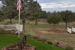 10595 SW Mintken Ln, Culver, OR 97734 - Photo 7