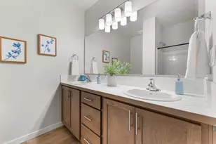 2460 Yamsay Dr, Medford, OR 97504 - Photo 17