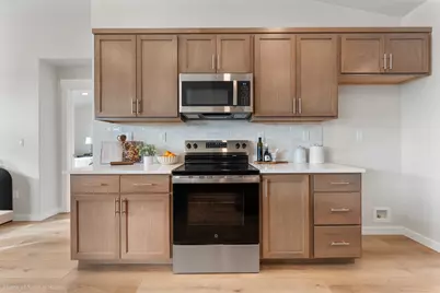 2460 Yamsay Drive #75, Medford, OR 97504 - Photo 9