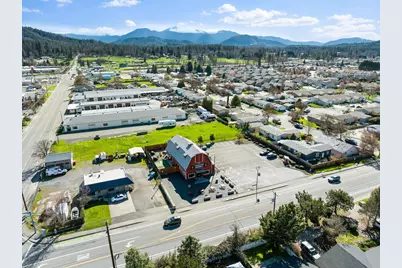 2039 Redwood Avenue, Grants Pass, OR 97527 - Photo 39