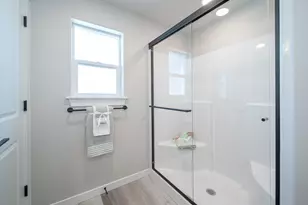 2452 Yamsay Dr, Medford, OR 97504 - Photo 19