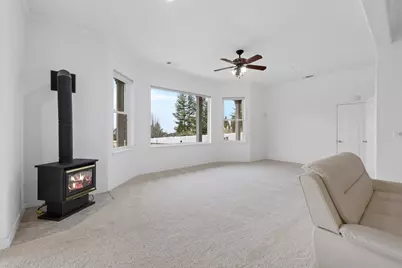1501 Satellite Drive, Medford, OR 97504 - Photo 21