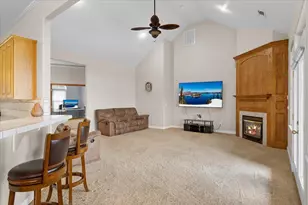 1501 Satellite Dr, Medford, OR 97504 - Photo 11