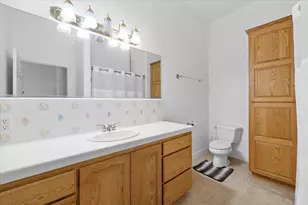 1501 Satellite Dr, Medford, OR 97504 - Photo 39