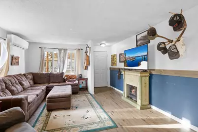 621 S Shasta Avenue, Eagle Point, OR 97524 - Photo 5