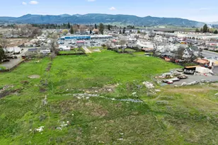 59 Lozier Ln, Medford, OR 97501 - Photo 21